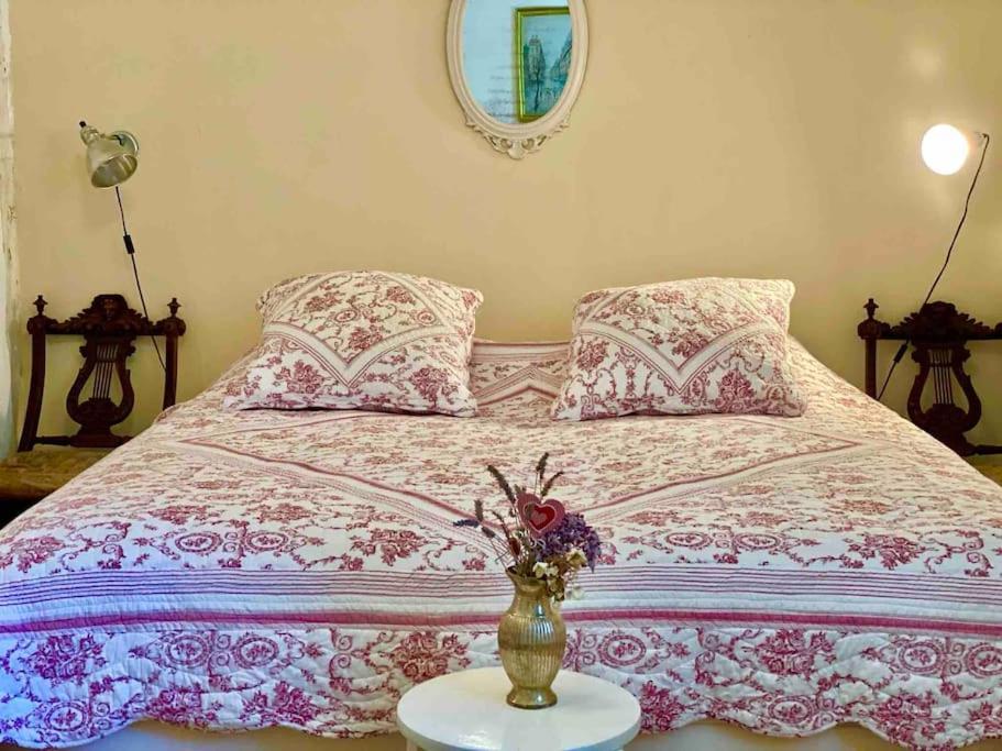 Charming Romantic Tower In Chateau Estate Ocquerre Екстер'єр фото